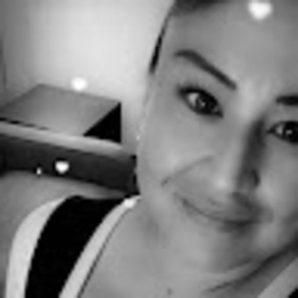 Meet your Posher, Roxanna - Picture 1 of 1